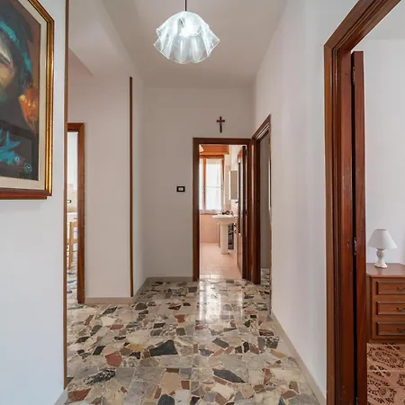 Apartment Re Treat *